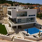 Compass; Luxury Experience In Natural Bay. Villa *