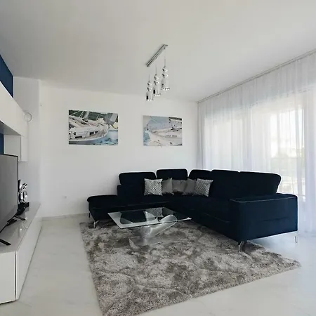Compass; Luxury Experience In Natural Bay. Villa *